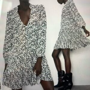 ZARA BLACK &WHITE DRESS LIKE NEW / COVERED BUTTONS / SLIPS OVER /SMALL